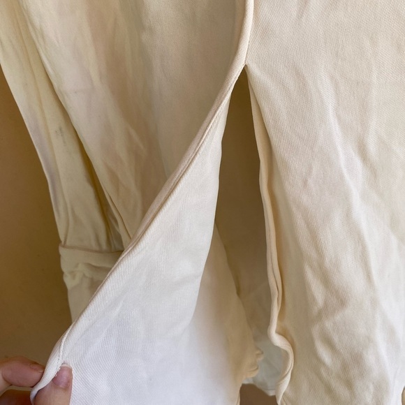 Shona Joy / ivory tuxedo crepe slit tie sleeve  blouse 8 - Picture 3 of 5